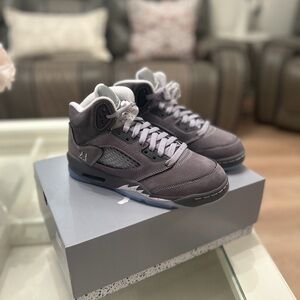 BRAND NEW JORDAN RETRO 5 GS